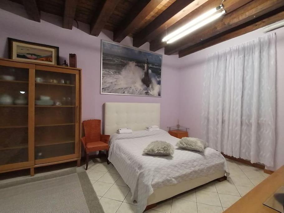 Appartamento Monolocale In Piazza Isolo Verona Esterno foto